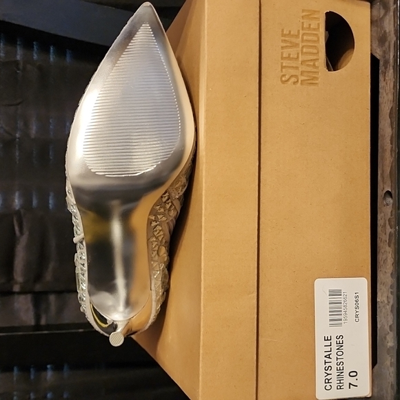 STEVE MADDEN SILVER CRYSTALLE RHINESTONE BOOTIES size 7 - Picture 6 of 6